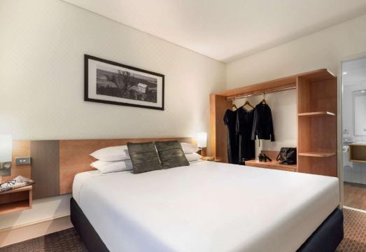 이비스 멜버른 호텔 & 아파트 외관 및 객실