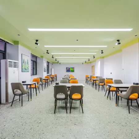 GreenTree Hotel (Cangzhou Baichuan Road Cailong International)