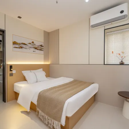 Mountain-Lake-Sea Villa