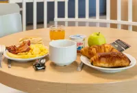 B&B Hotel Lyon Centre Monplaisir - فطور