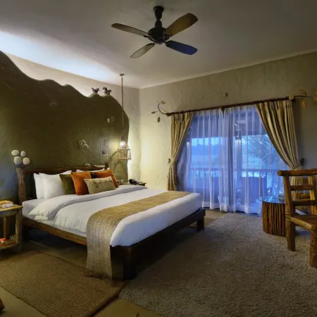Barahi Jungle Lodge