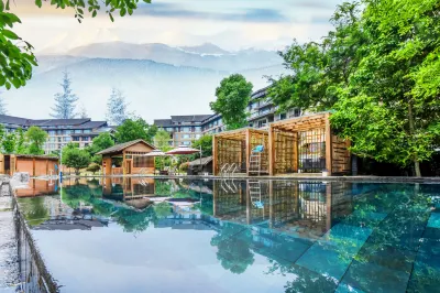 Hotels in Yuquan Bay