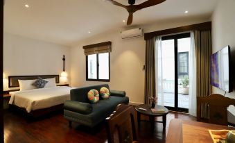 4. Maison N..