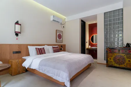 Pingwu Long'an Chinese Inn Отели рядом с достопримечательностью «Bao'en Temple, Pingwu»