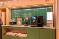 Orange Hotel (Swan Lake Town Branch) - sarapan