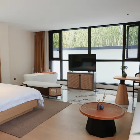 Lujiang Qingxidu B&B (Hefei bathing pool Hot Spring Tourist Resort)