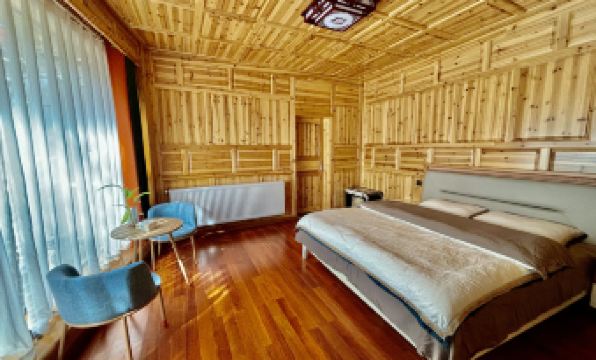 Shanluju Guesthouse (Jiuzhaigou Scenic Area Branch)