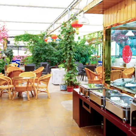 Yongdeng Jinyuan Grand Hotel