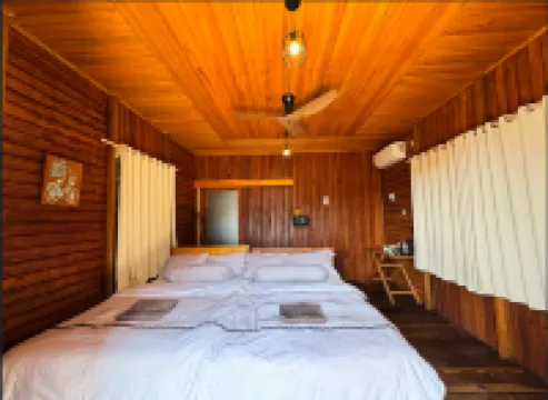 Goroadventures and Dive Resort Hotel a 