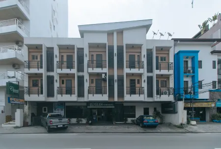 Elyseah Condotel by RedDoorz Отели рядом с достопримечательностью «Building 2122 Post Headquarters»