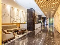 Chun Xi Hotel (Chengdu Chunxi Road Taikoo Li) Hotels near Chunxi Road