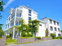 Zhijiang Huashe Hotels near Xin'anjiang Gymnasium