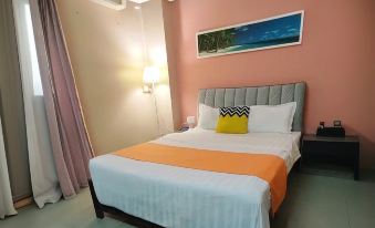 Qianyi Business Apartment