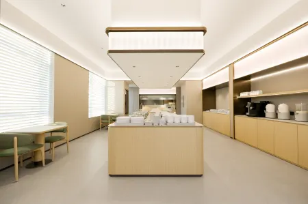 Jinji Hotel (Changchun Middle East Port shazhichuan Store) Отели рядом с достопримечательностью «Changchun University of Technology (West Area of Beihu Campus)»