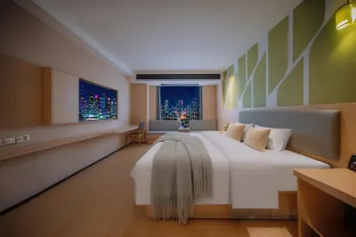 Bodai Hotel (Nanchang Guowei Road Subway Station) Отели рядом с достопримечательностью «Парк Сяо-Сяо»