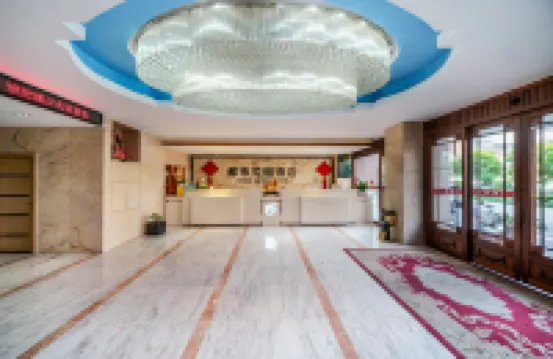 都市花園酒店（洋縣朱䴉梨園景區店）