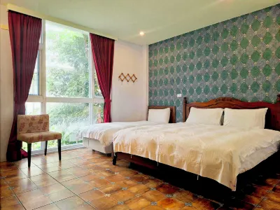 City Amalfi Hostel Hotels near Chihsing Light House