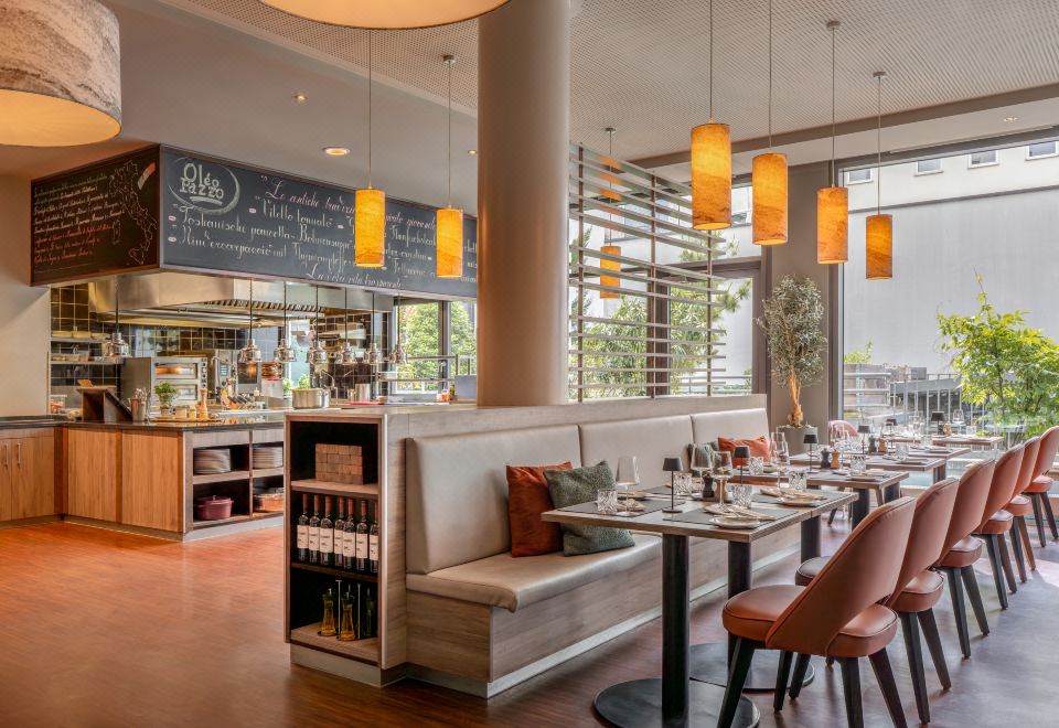 Courtyard Munich City Center Over view