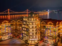 Dalian Jinse Sea View Art Homestay (Xinghai Square Branch) Отели рядом с достопримечательностью «Трансморский мост»