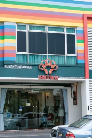 BENUTTEN 99 HOTEL Отели в г. район Понтиан