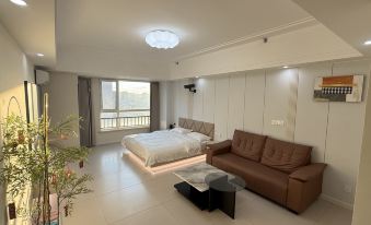 Three Bears Smart Serviced Apartment (Wanda Plaza)