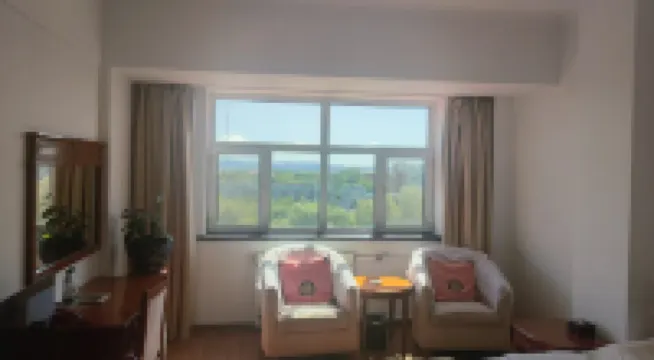 Mishan Huangdu Hotel