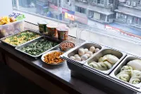 渠縣皇庭飯店（財富中心賨人裡店） - 停車場