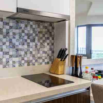 Comfort Studio at Tambuli Residences Ocean View by Dominik Studio Apartment with Pool Balcony Mactan Rooms