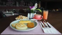 Novel Hotel Manila - breakfast