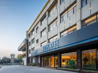 Homeinn · neo (Zaozhuang Wuyishan Road Municipal Center) - 2-Star