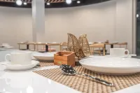LiXiangJiaHotel - New