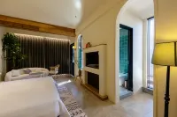 Yizhai Xitang · Travel Designer Luxury Wenquan Vacation Boutique Stay (Chaozhou Tiantouhe Village) - parking