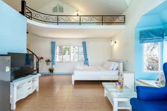 วิลล่า (สระว่ายน้ำส่วนตัว)