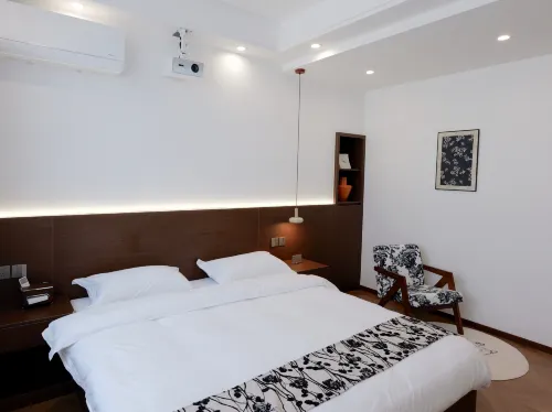 椿山曉民宿（齊雲山景區店）