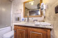 Ascension Cave Suites - Special Class