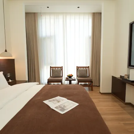 Yuying Pavilion - Designer Homestay (Weishan Ancient Town Branch)