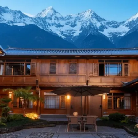 Lijiang Sanli Tian Vacation Cottages