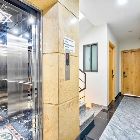 Urban Stay Phu Nhuan Отели рядом с достопримечательностью «Фунхуан»