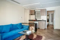 Rivoli Suites - พร้อมระเบียง