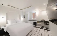 Grand Maison Baobab Hotel