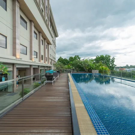 I Hotel Batam