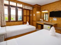 Chatsuree Boutique Resort Hotels near Ubon Square
