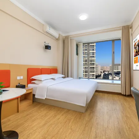 WeiNa  Hotel