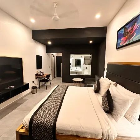 Taaffeite Hotels And Resorts