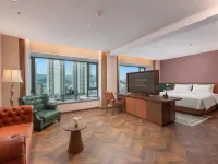 James Joyce Coffetel (Jiangmen Wuyi University Thirty-three Street Branch)