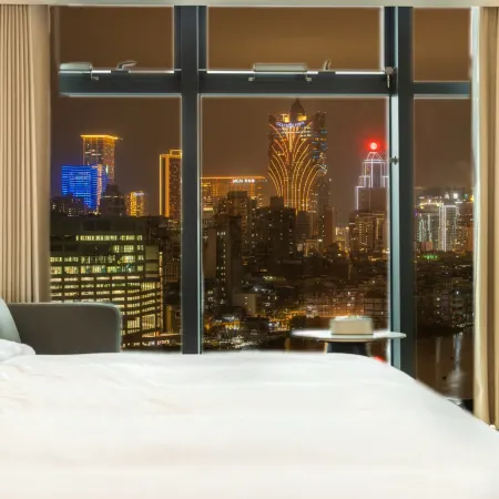 Zhuhai Yue'ao Cross-border Hotel (Gongbei Port Zhuhai High-speed Railway Station Branch)