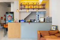 SunRise Seaside Hotel (Banyuewan Beach Huanhai Road Branch)