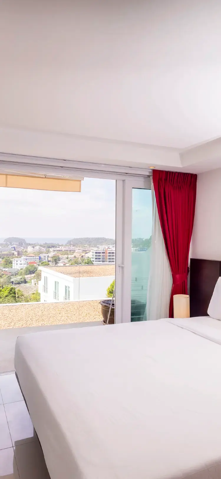 อพาร์ทเมนท์เอเลแกนท์ 1 ห้องนอน วิวกะตะ 35 ตร.ม.