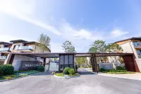 Azure Coast · Seaside Leisure Holiday Homestay โรงแรมใน