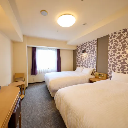 THE DAY HOTEL ShinYokohama Отели рядом с достопримечательностью «Железнодорожная станция Кикуна»
